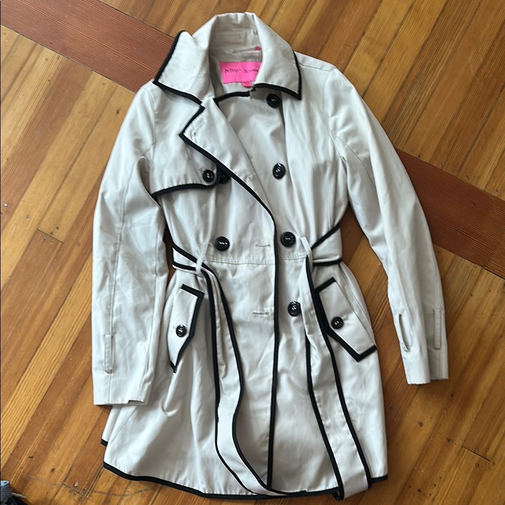 Betsey Johnson White and Black Trench Coat with Notched Lapel